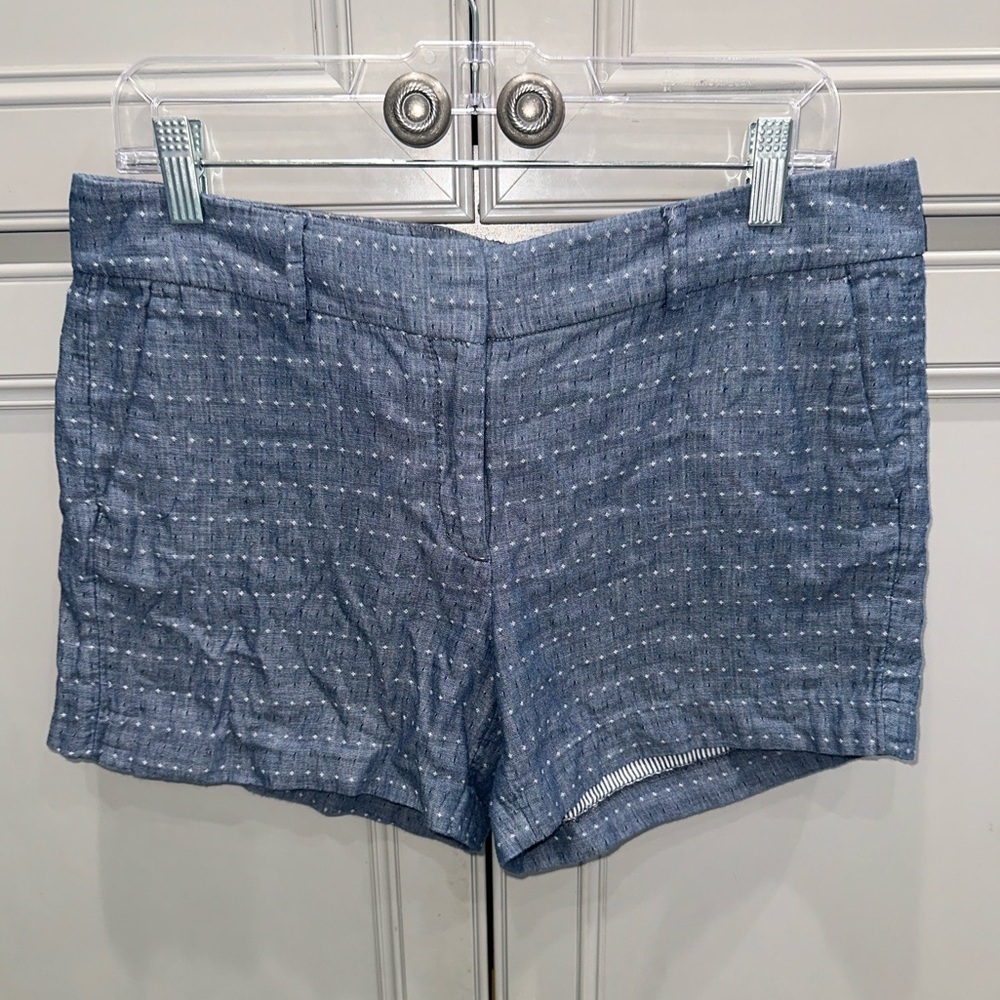 Ann Taylor Factory Blue Chambray Dotted shorts size 6